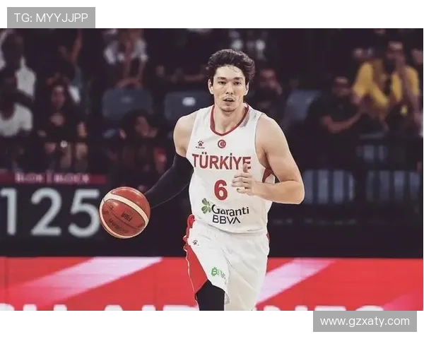 广州篮球队在世界杯预选赛中的灵活性表现分析与点评 广州篮球队在世界杯预选赛中的灵活性表现分析与点评