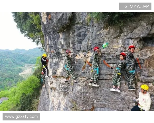 深圳攀岩队的蜕变与挑战：从传统训练到竞技联赛的全新征程