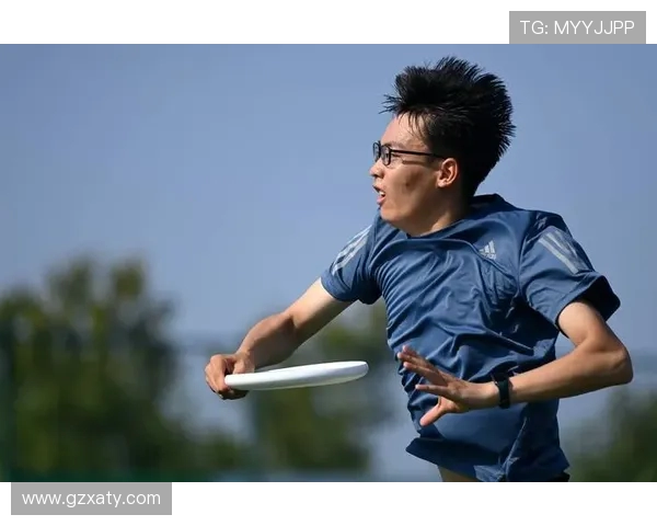 南京飞盘队与武汉飞盘队赛后复盘团队协作分析与经验总结